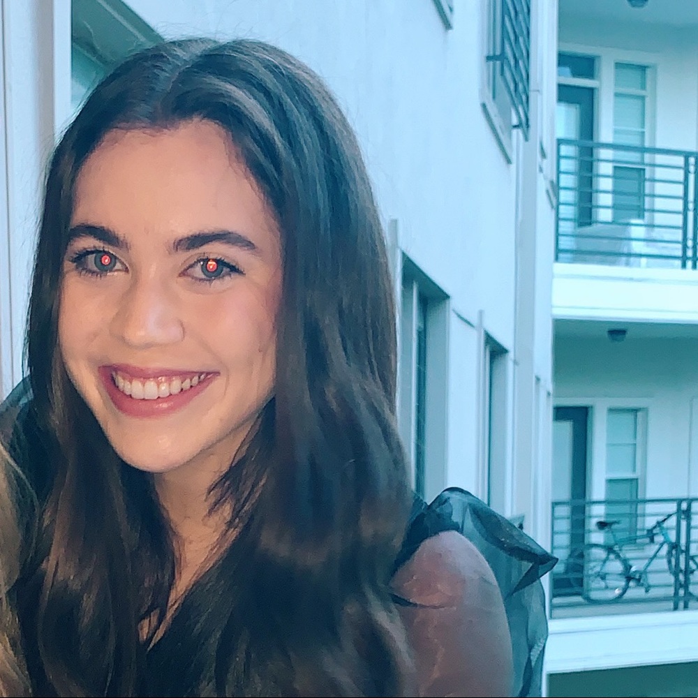 Meet your Posher, Carey